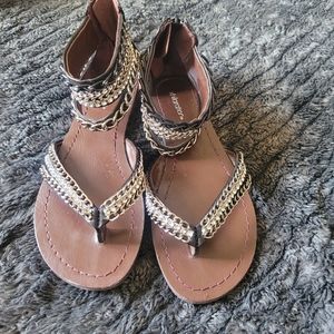 Xhilaration chains gladiator sandals size 5 1/2
